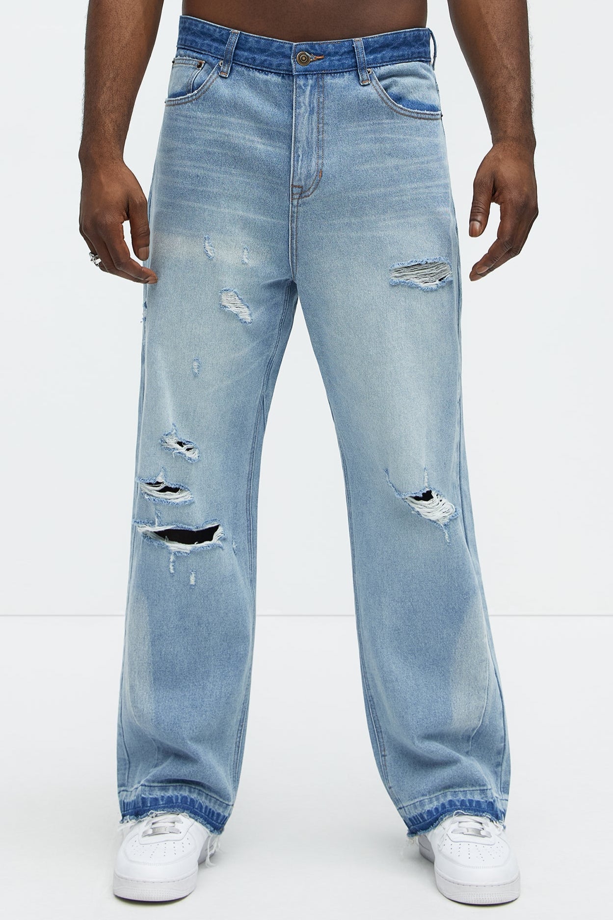 Beach Bum Distressed Baggy Jeans - Light Wash
