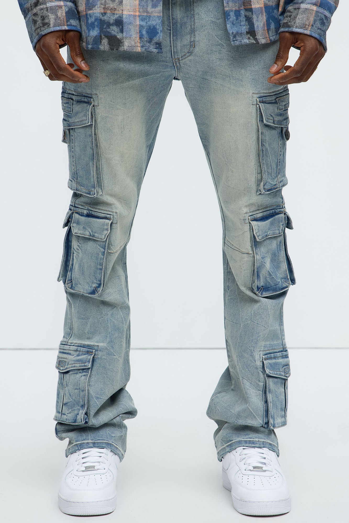 Bidding Skinny Flare Cargo Jeans - Light Wash