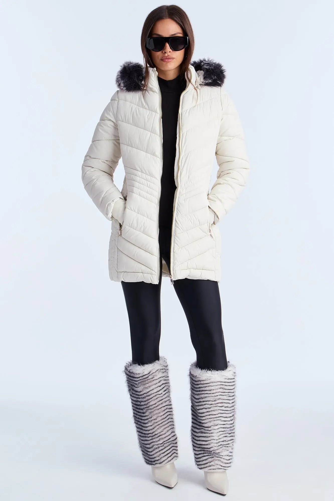 Ski Date Hooded Puffer Jacket - Pearl