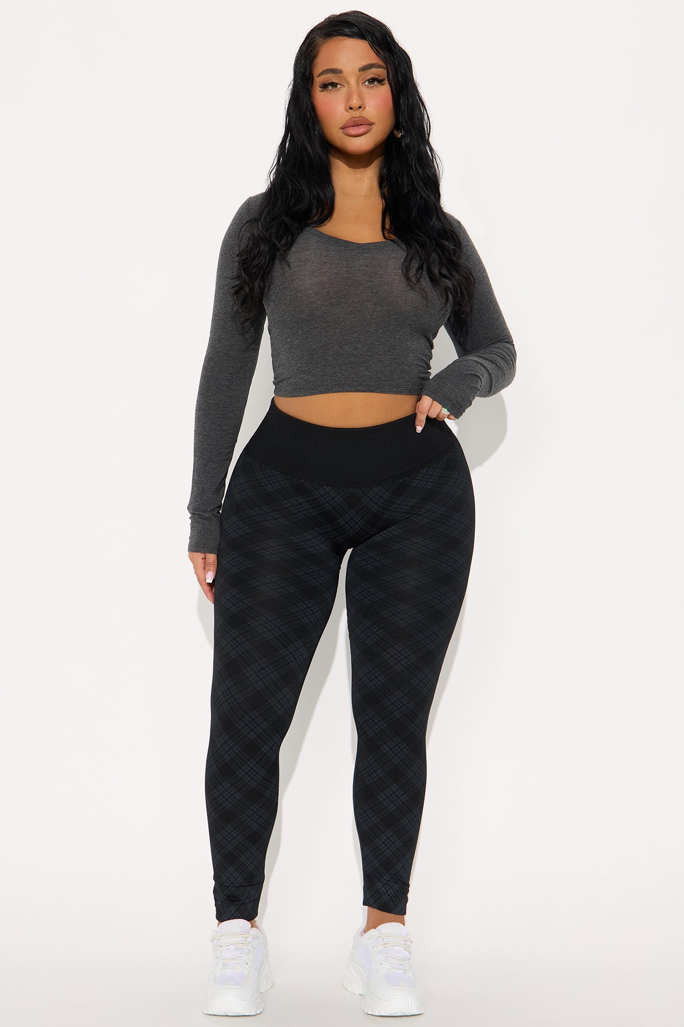 Pay Attention Plaid Fleece Legging 27″ - Black/combo