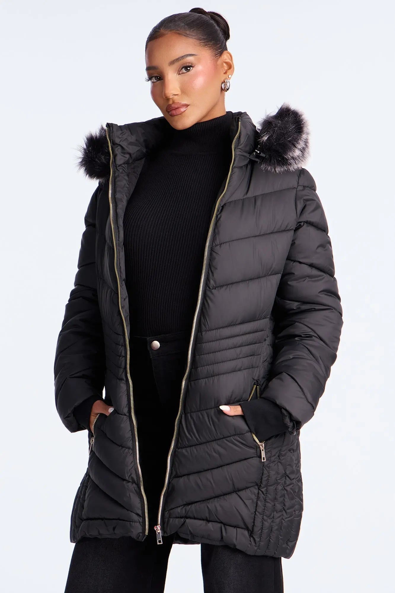 Ski Date Hooded Puffer Jacket - Black