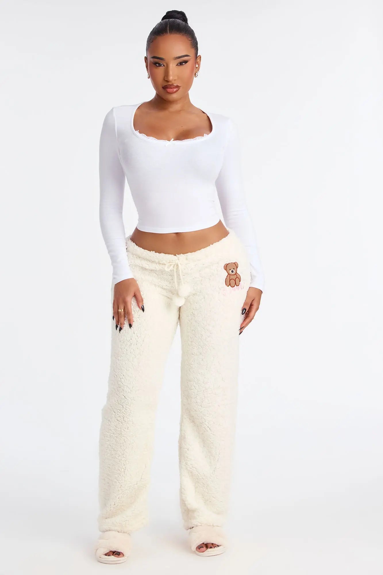 Cuddly Bear Embroidered Sherpa PJ Pants - White