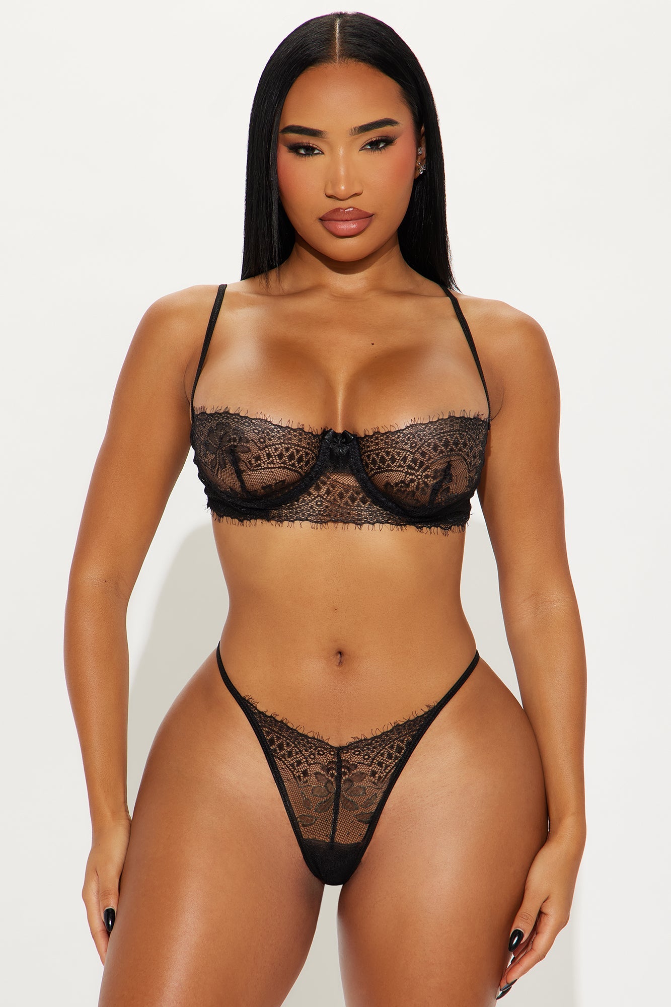 Catch My Heart Lace 2 Piece Bra And Thong Set - Black