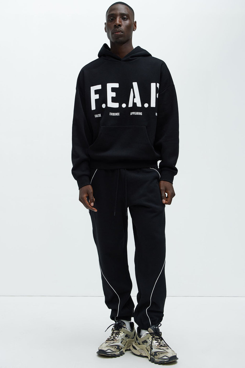 Tyson Piping Relaxed Jogger - Black