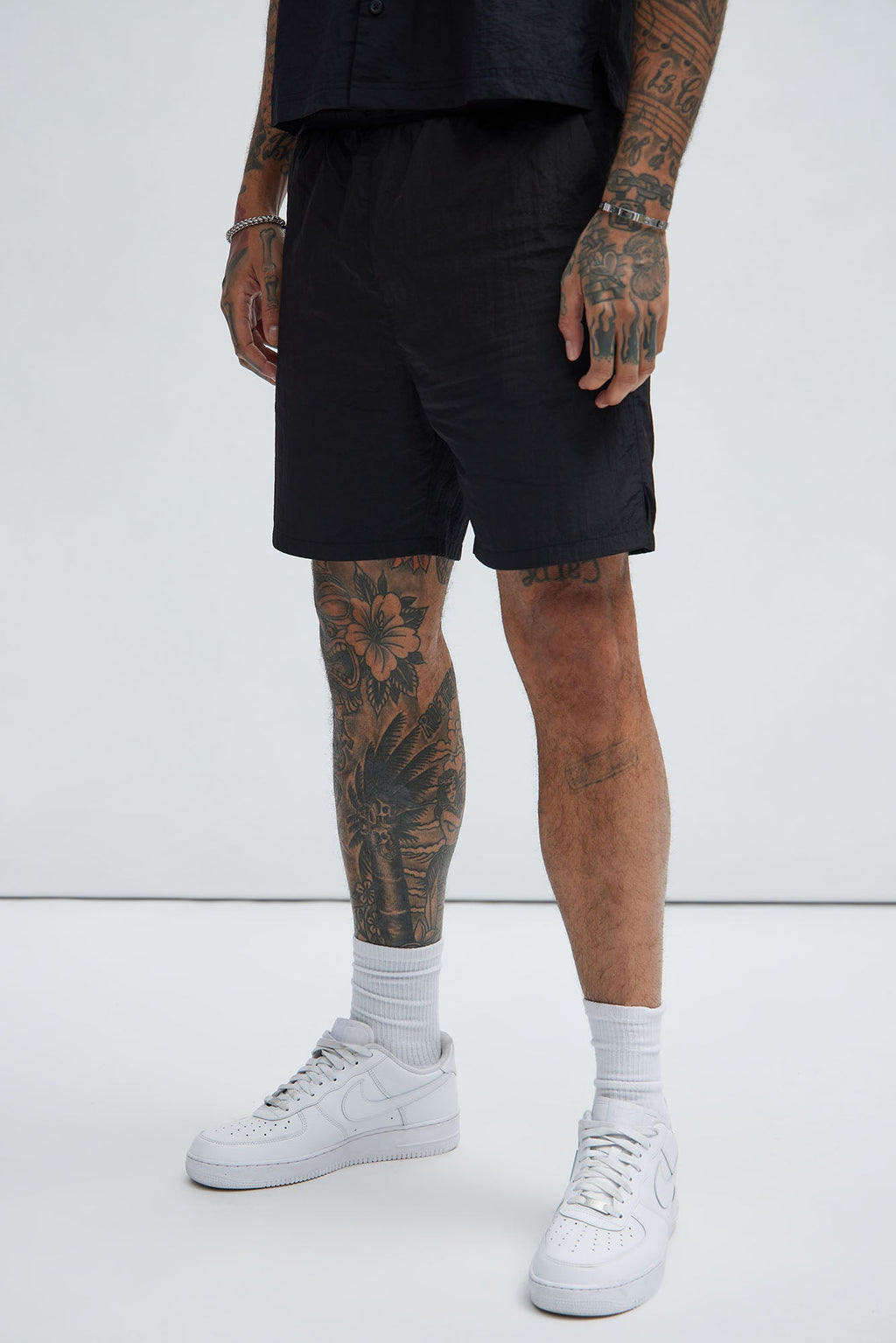 Bro Down Shorts - Black