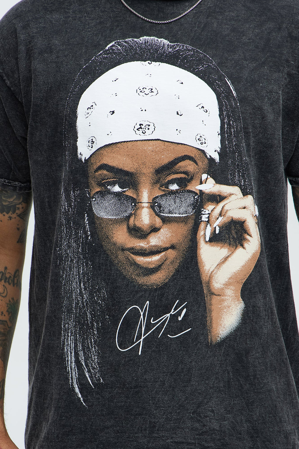 Aaliyah Rock The Boat Short Sleeve Tee - Black