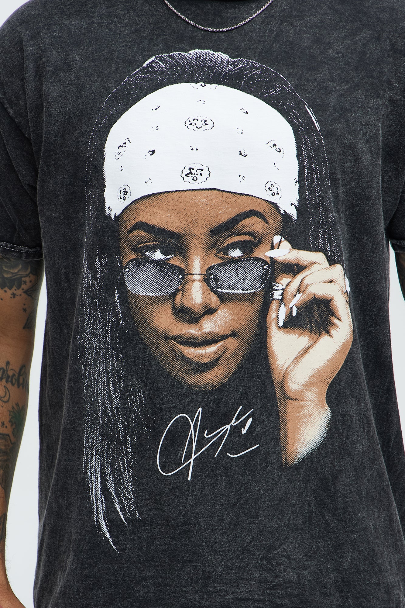 Aaliyah Rock The Boat Short Sleeve Tee - Black