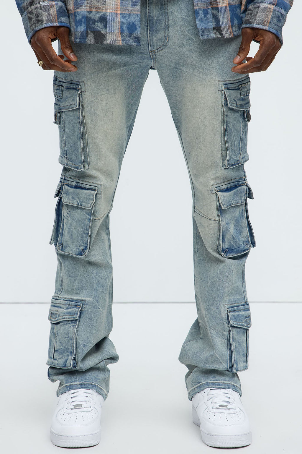 Bidding Skinny Flare Cargo Jeans - Light Wash