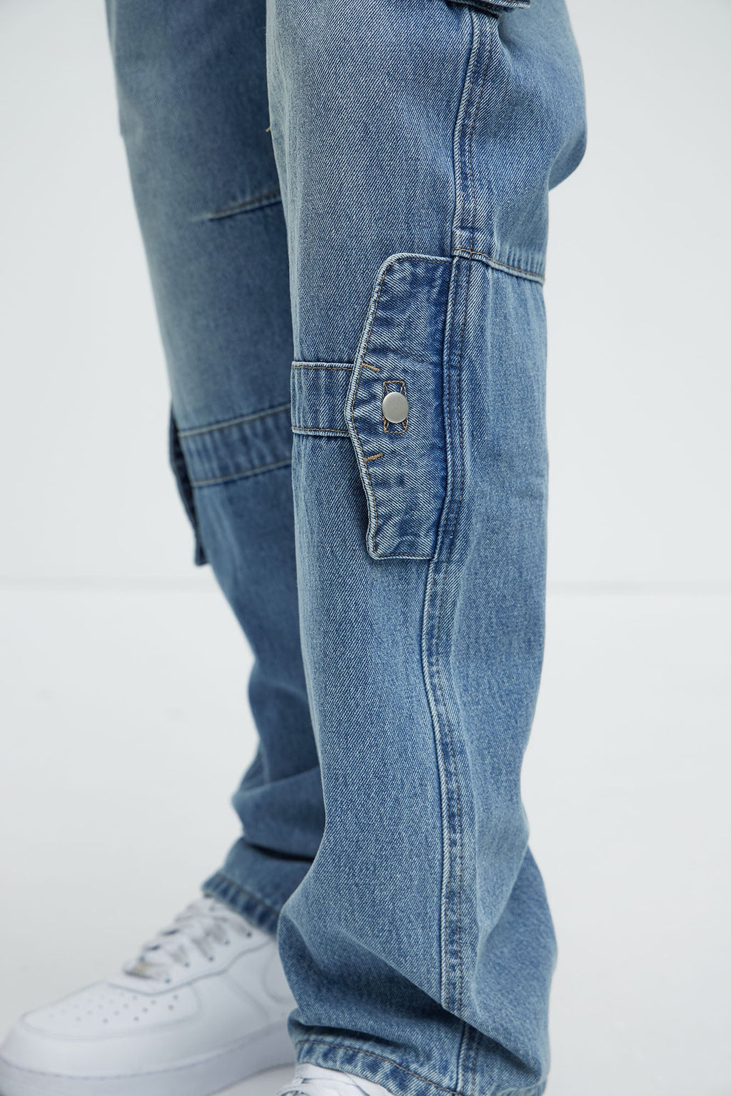 Already Over It Straight Cargo Jeans - Medium Blue Wash