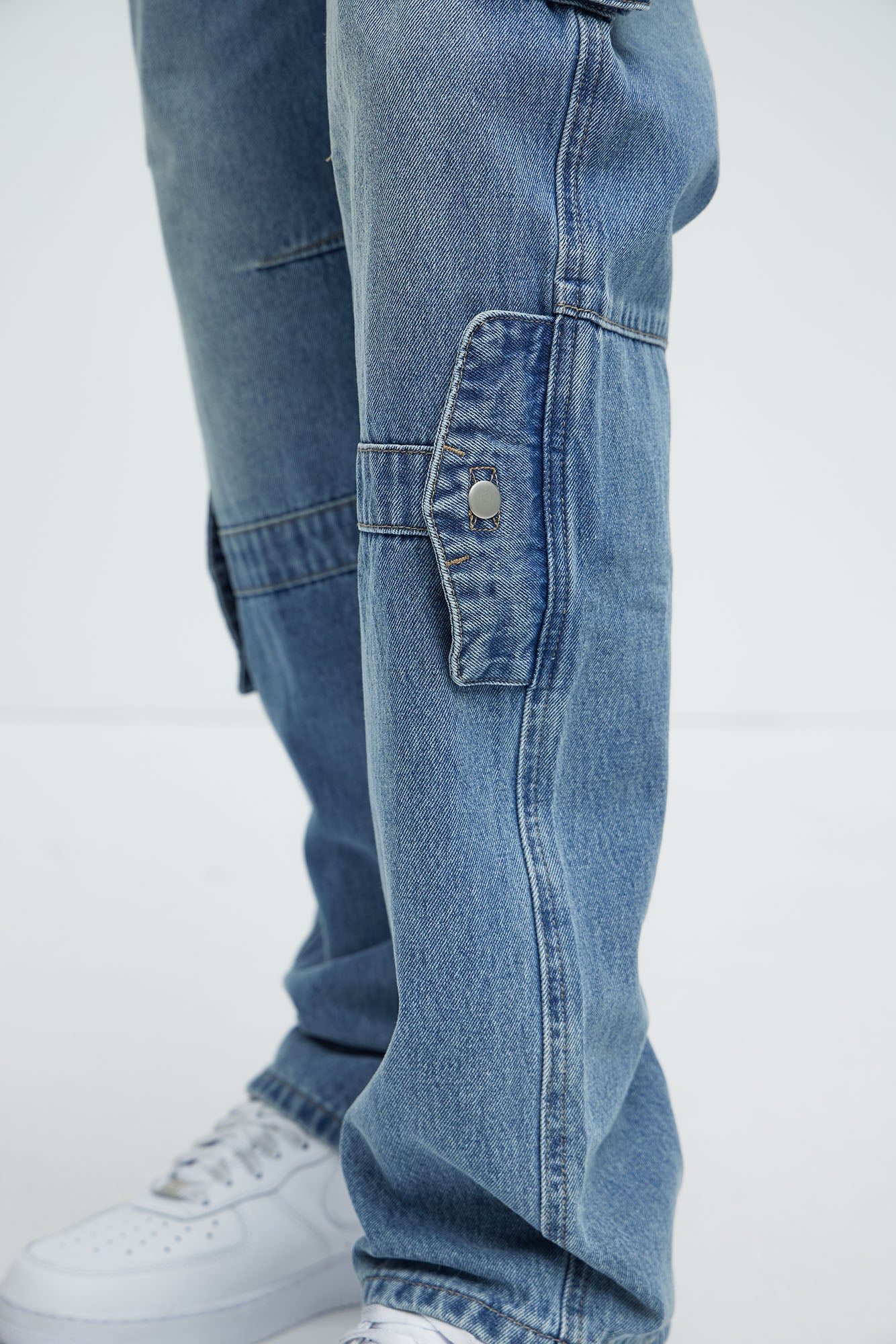 Already Over It Straight Cargo Jeans - Medium Blue Wash