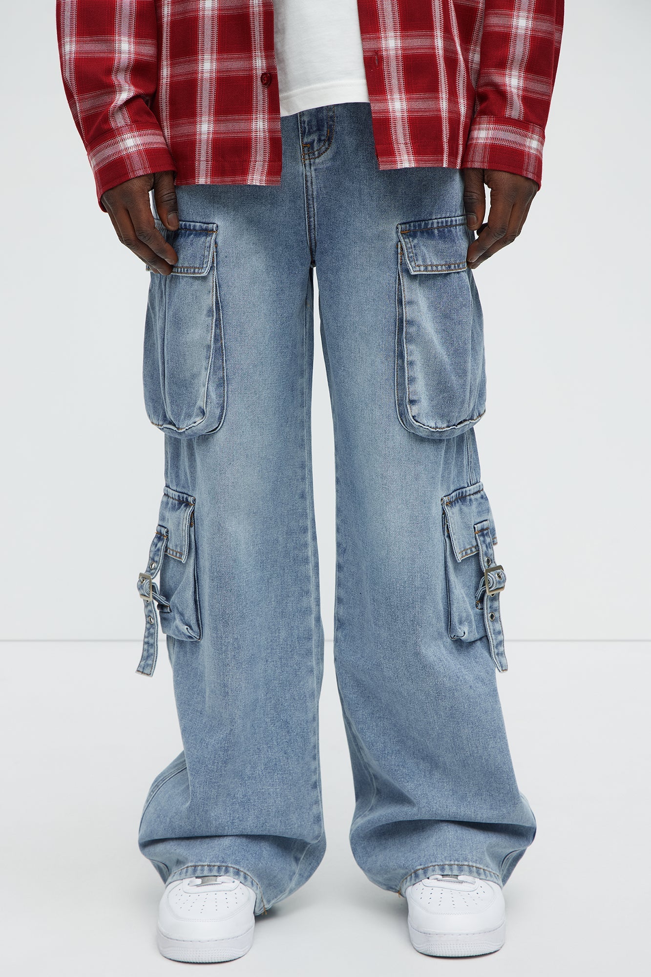 These Streets Cargo Buckle Straps Baggy Jeans - Light Wash