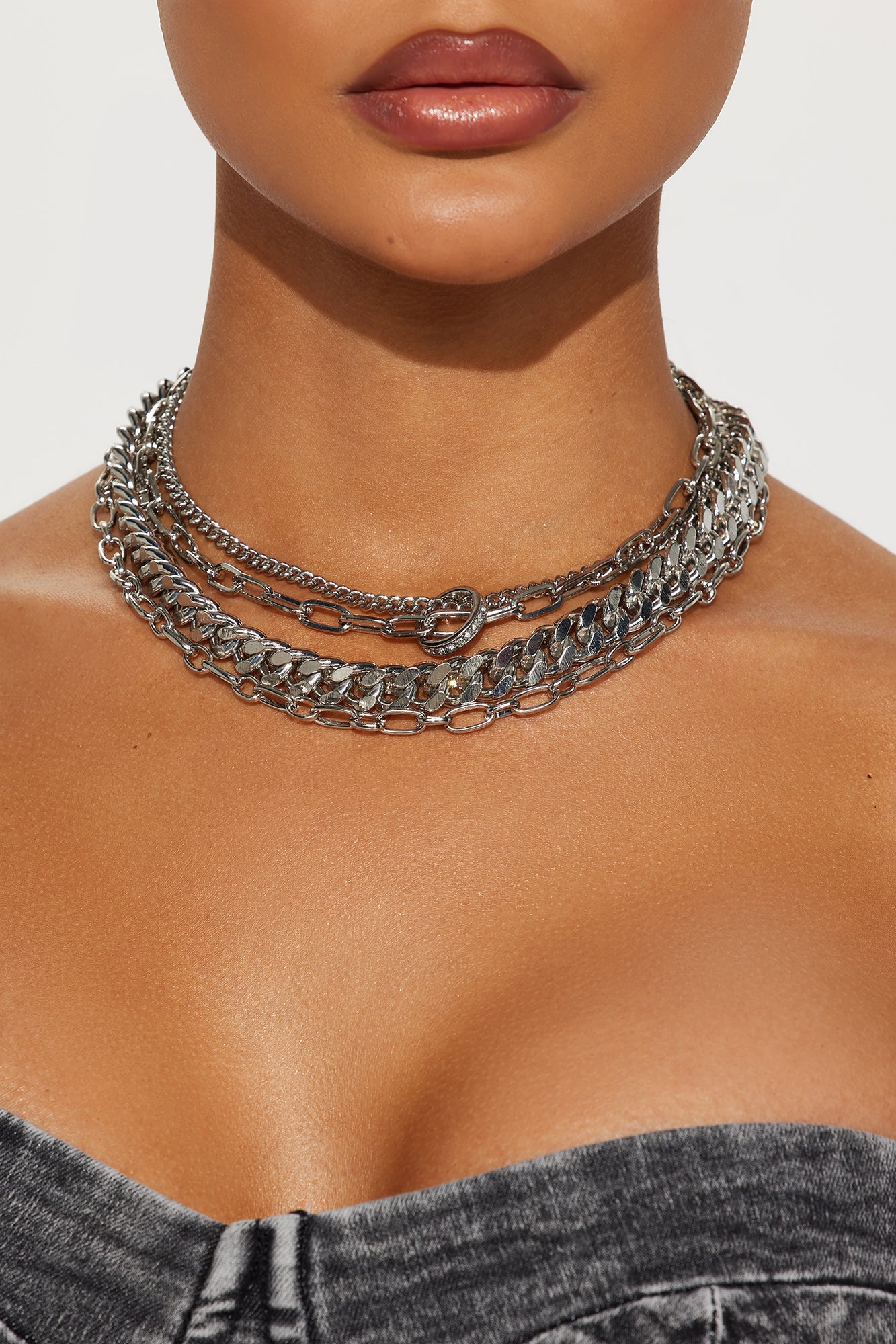 Ahead Of The Game Necklace - Silver