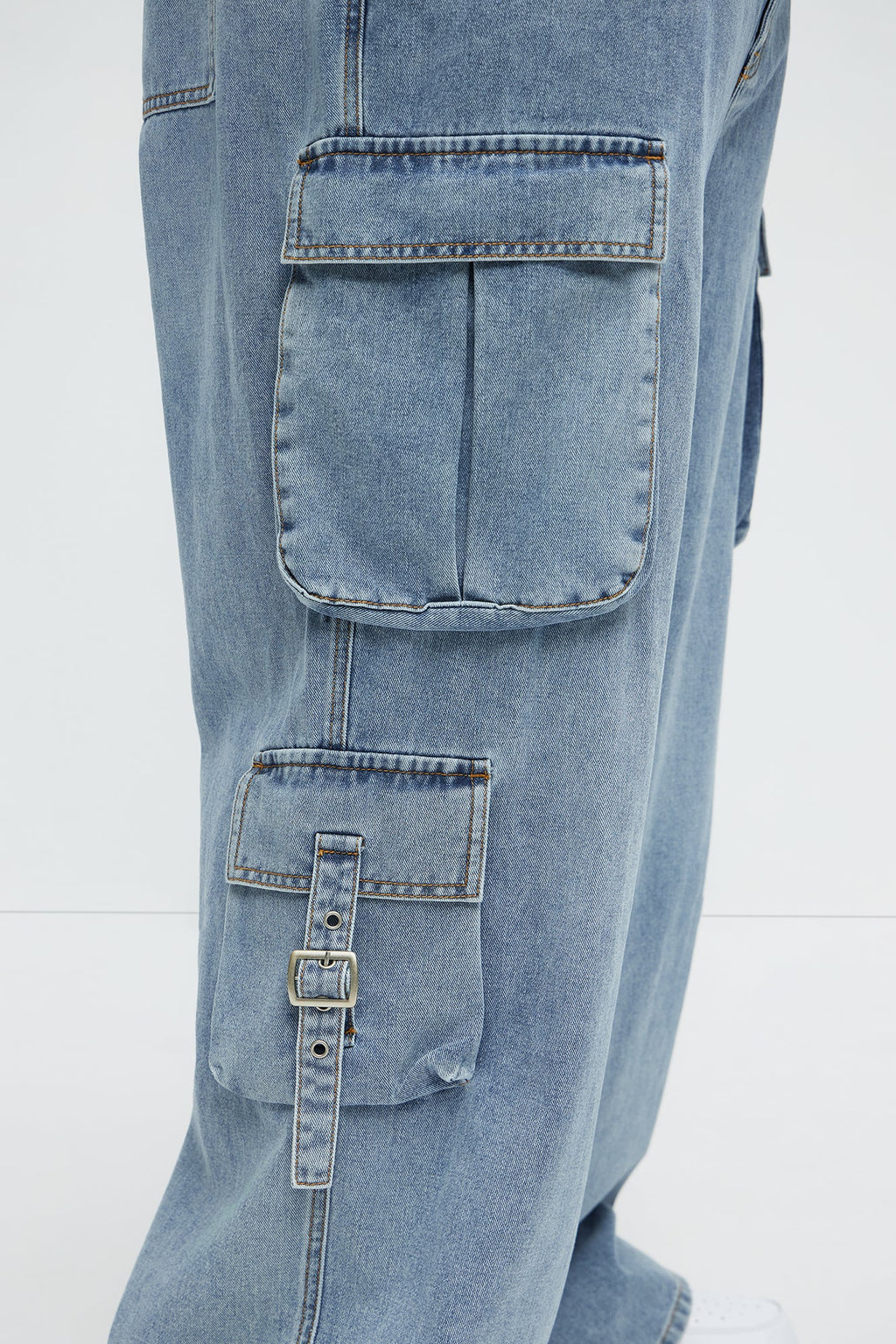 These Streets Cargo Buckle Straps Baggy Jeans - Light Wash