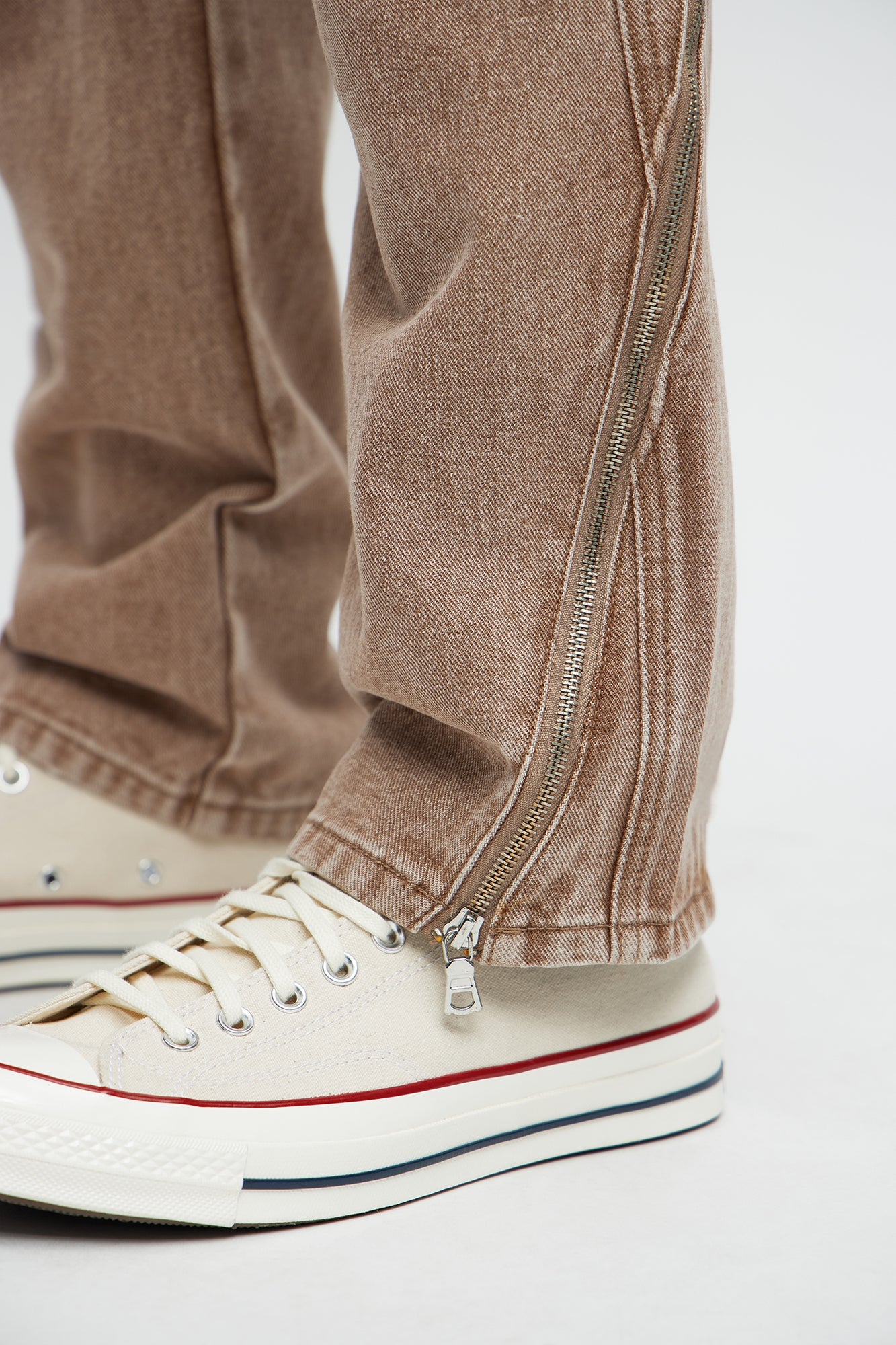 Turn Your Back Zipper Slim Jeans - Brown