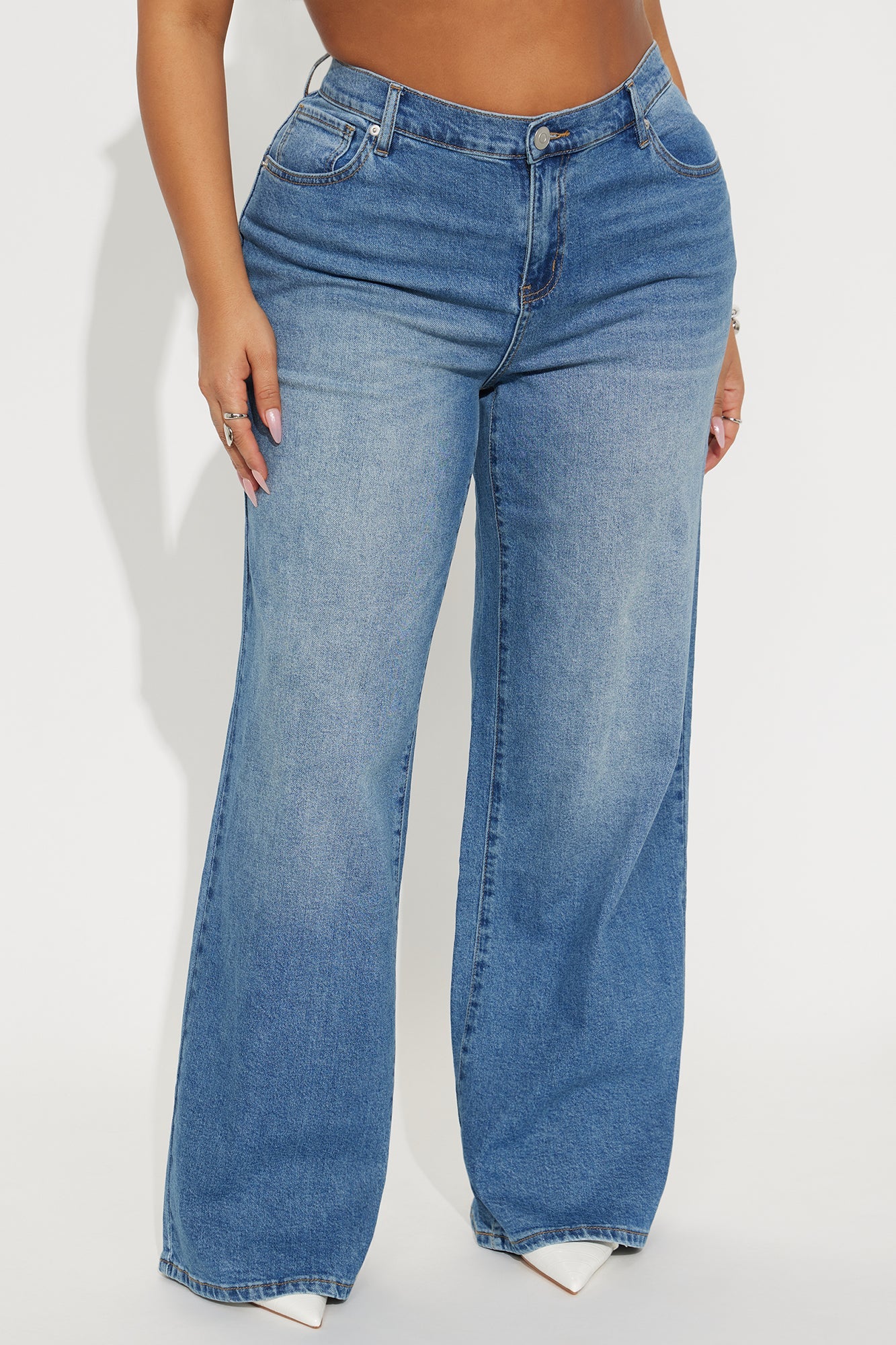 Favorite Classic Wide Leg Jeans - Medium Wash