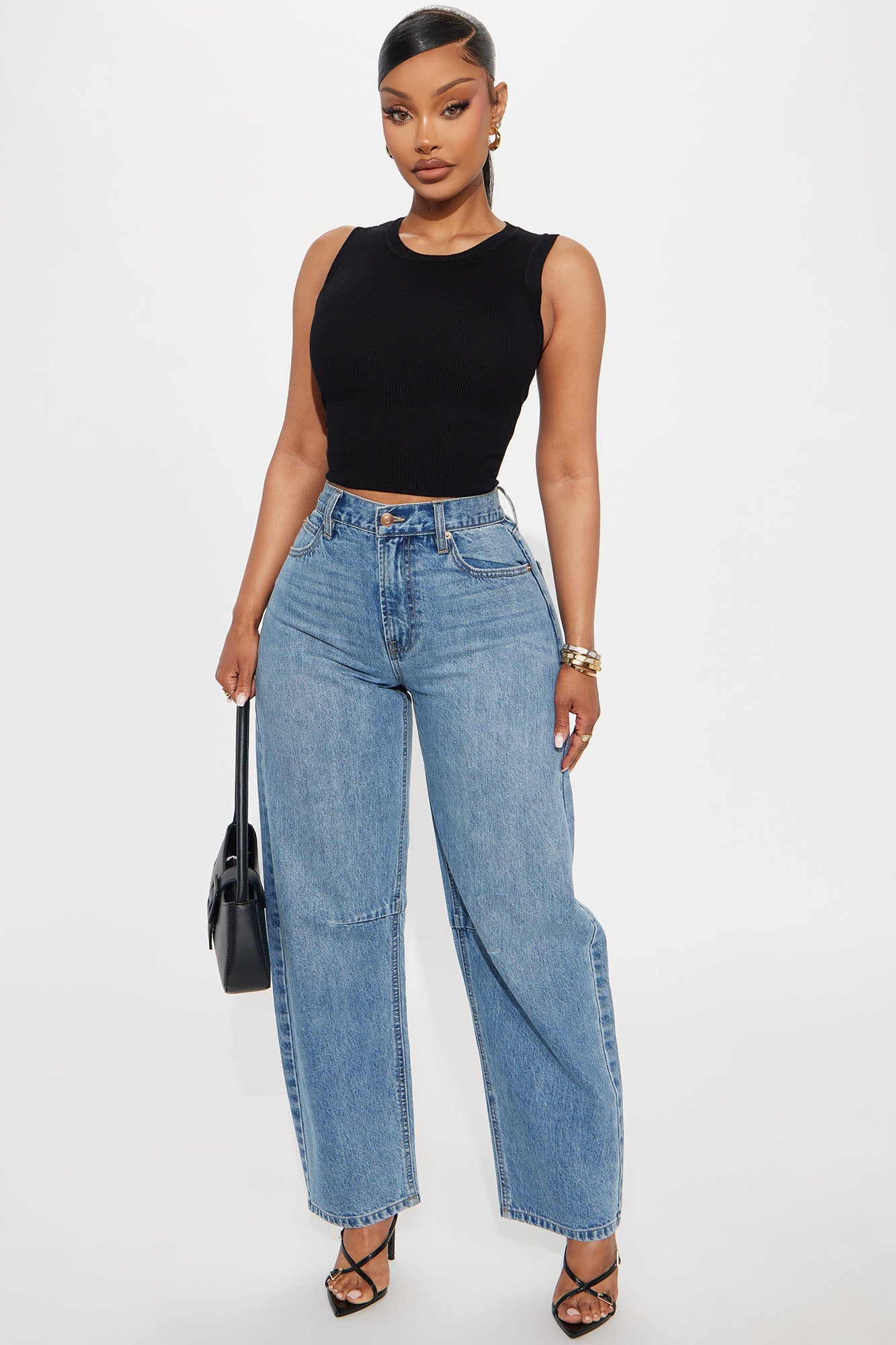 Nova Stars Barrel Leg Jeans - Medium Wash