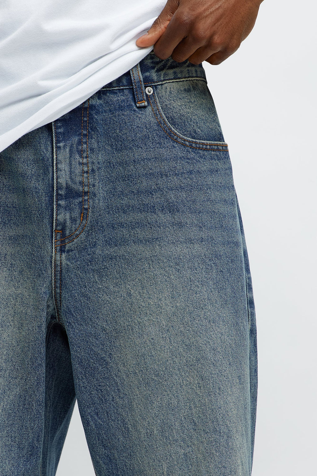 Baggy Destroyed Jeans - Dark Wash
