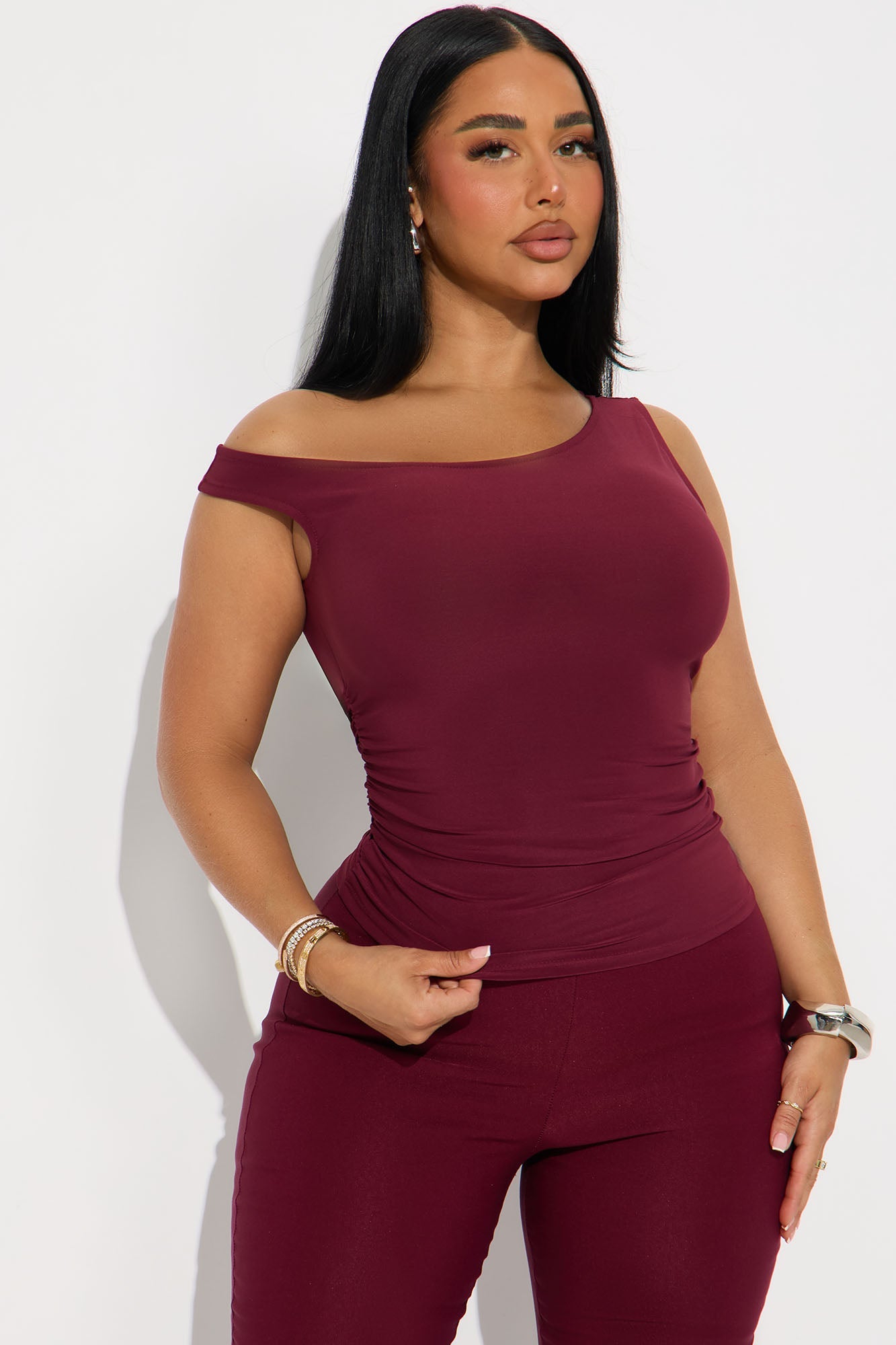 Ingrid Ruched Open Back Off Shoulder Top - Burgundy