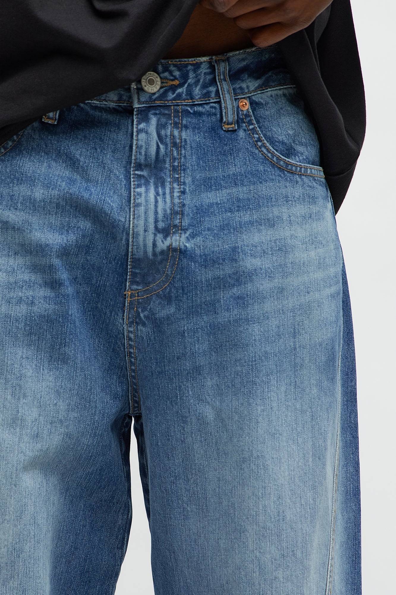 Chatsworth Twisted Seam Baggy Jeans - Medium Blue Wash