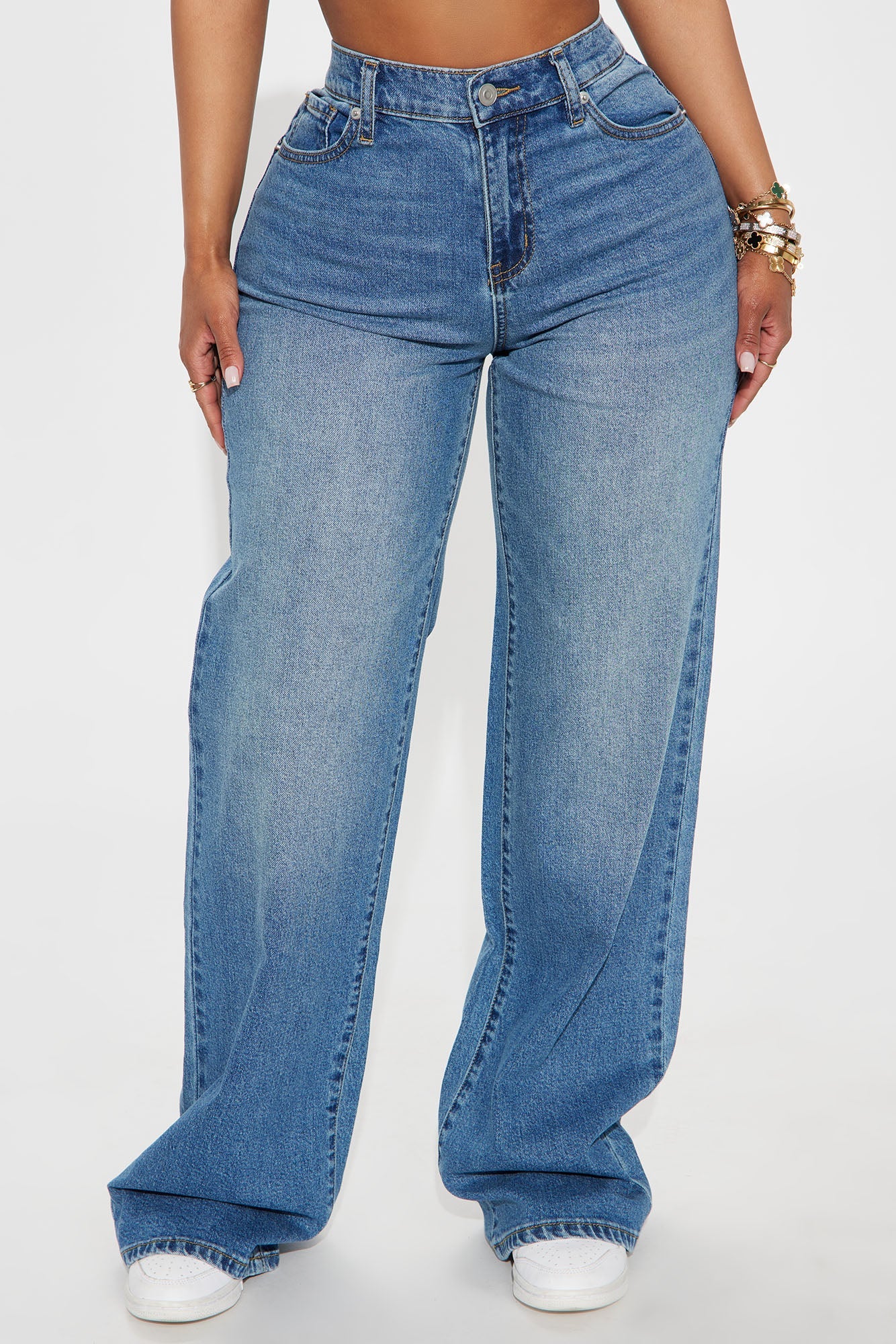 Favorite Classic Wide Leg Jeans - Medium Wash