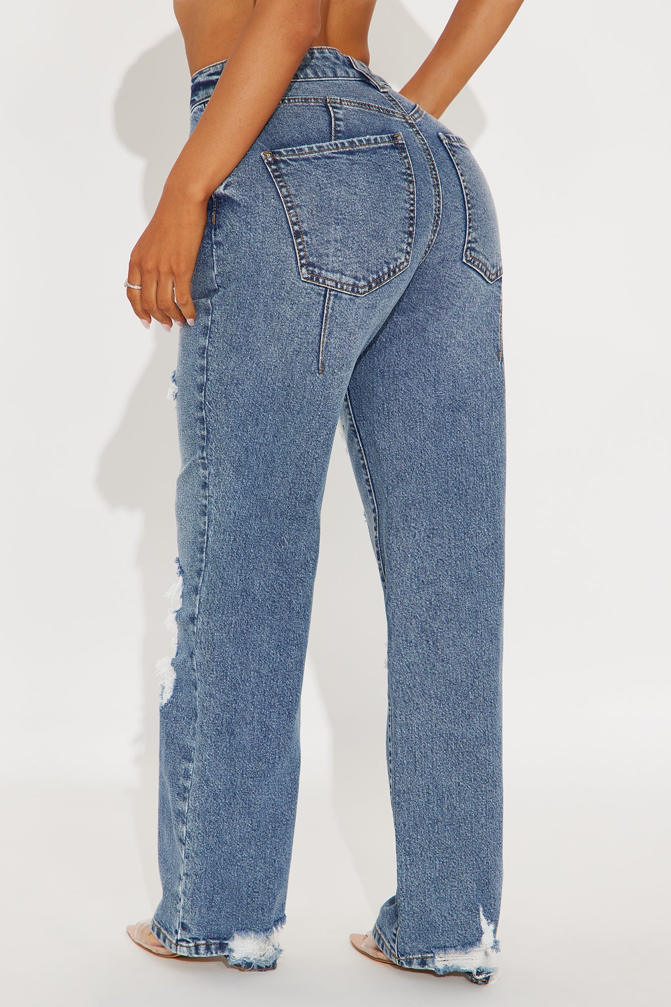 Petite Posted Stretch Ripped Straight Leg Jeans - Medium Wash