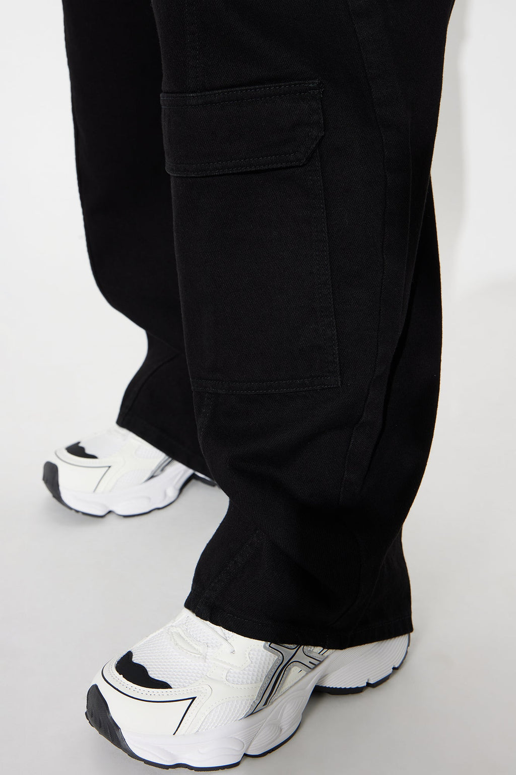Alexandra Cargo Twill Wide Leg Barrel Pant - Black Wash