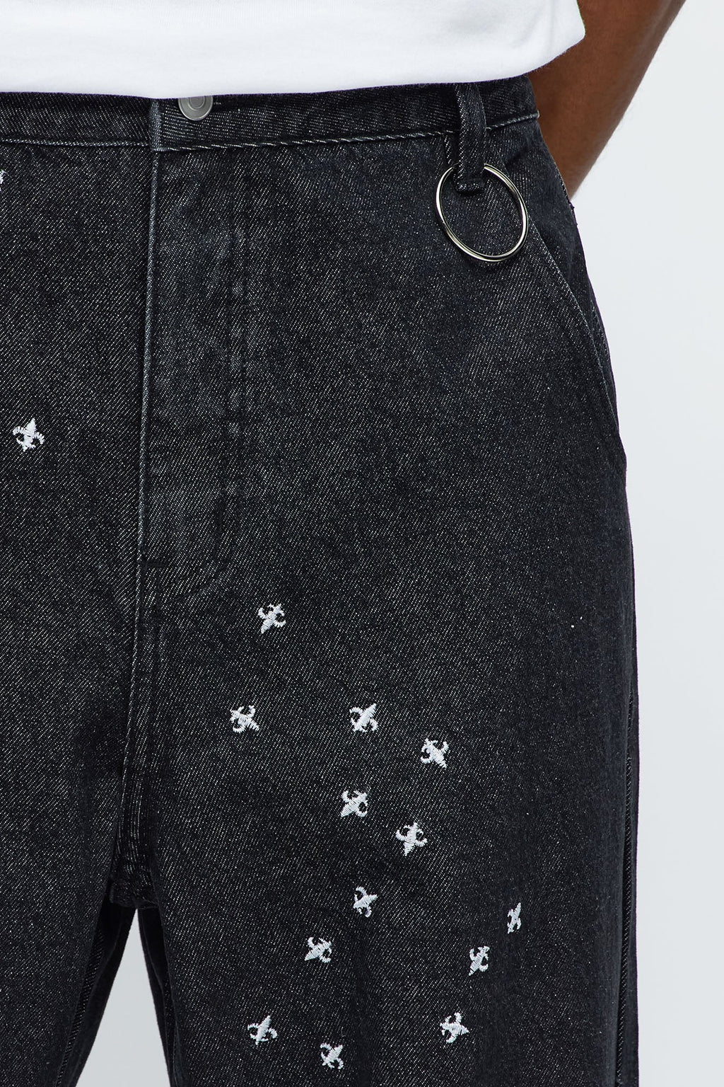 Baggy Embroidered Crosses Jeans - Black