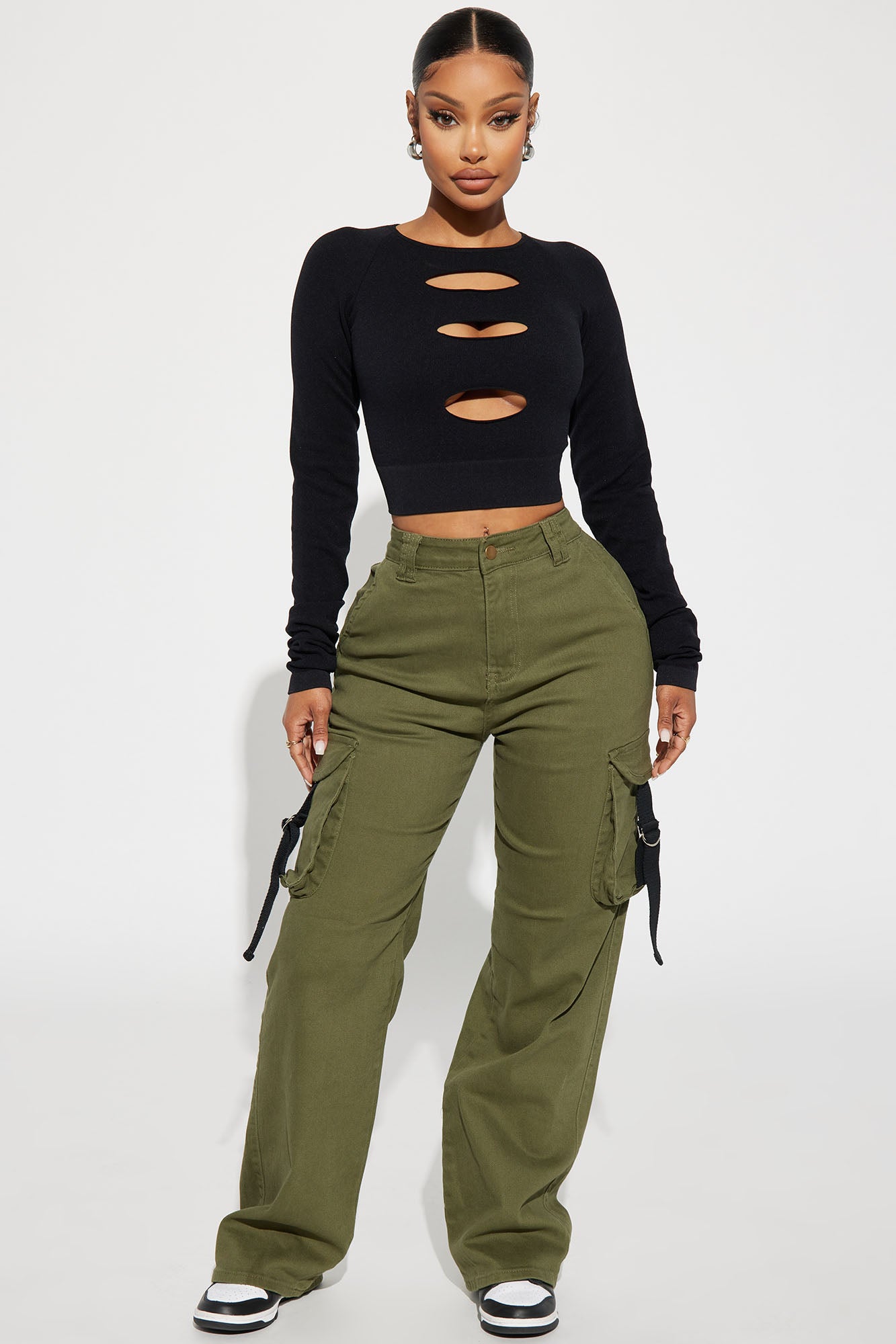 I'm The Topic Crop Top - Black