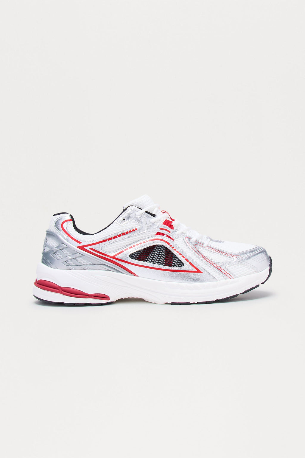Core Move Trainer Sneaker - White/combo