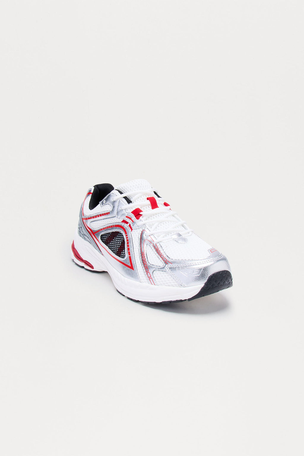 Core Move Trainer Sneaker - White/combo