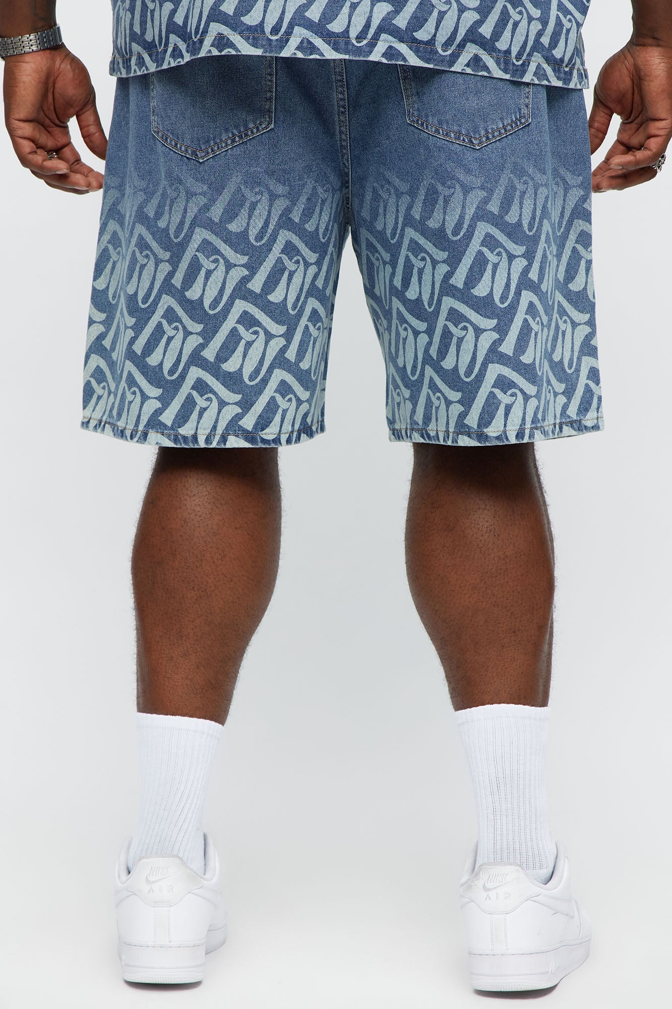 Relaxed Chateau Monogram Denim Shorts - Light Blue Wash