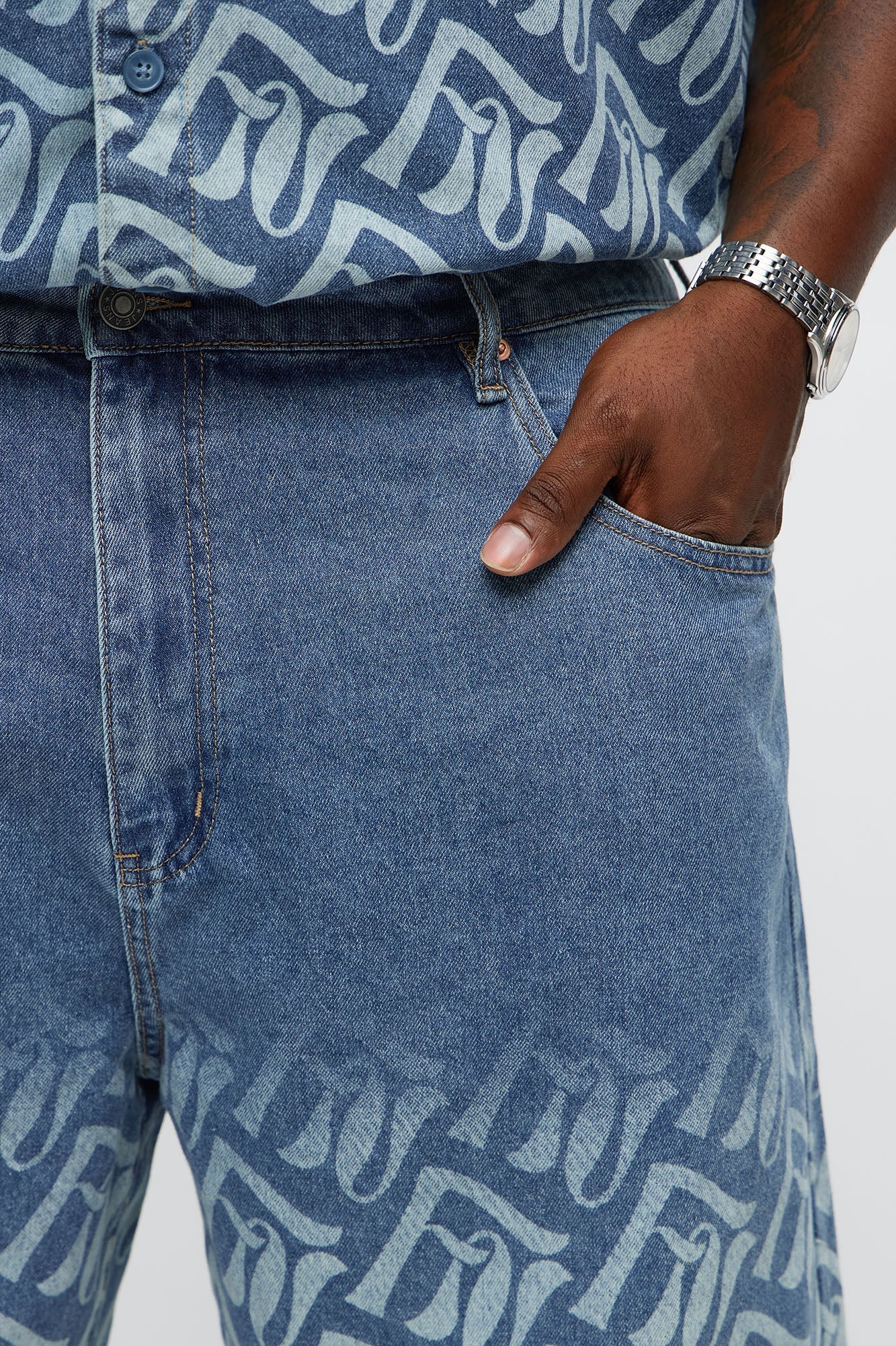 Relaxed Chateau Monogram Denim Shorts - Light Blue Wash