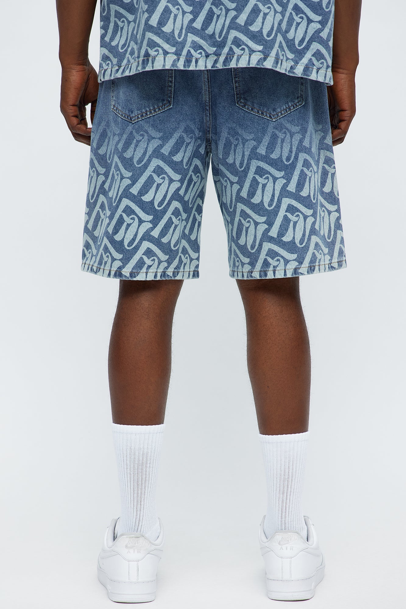 Relaxed Chateau Monogram Denim Shorts - Light Blue Wash
