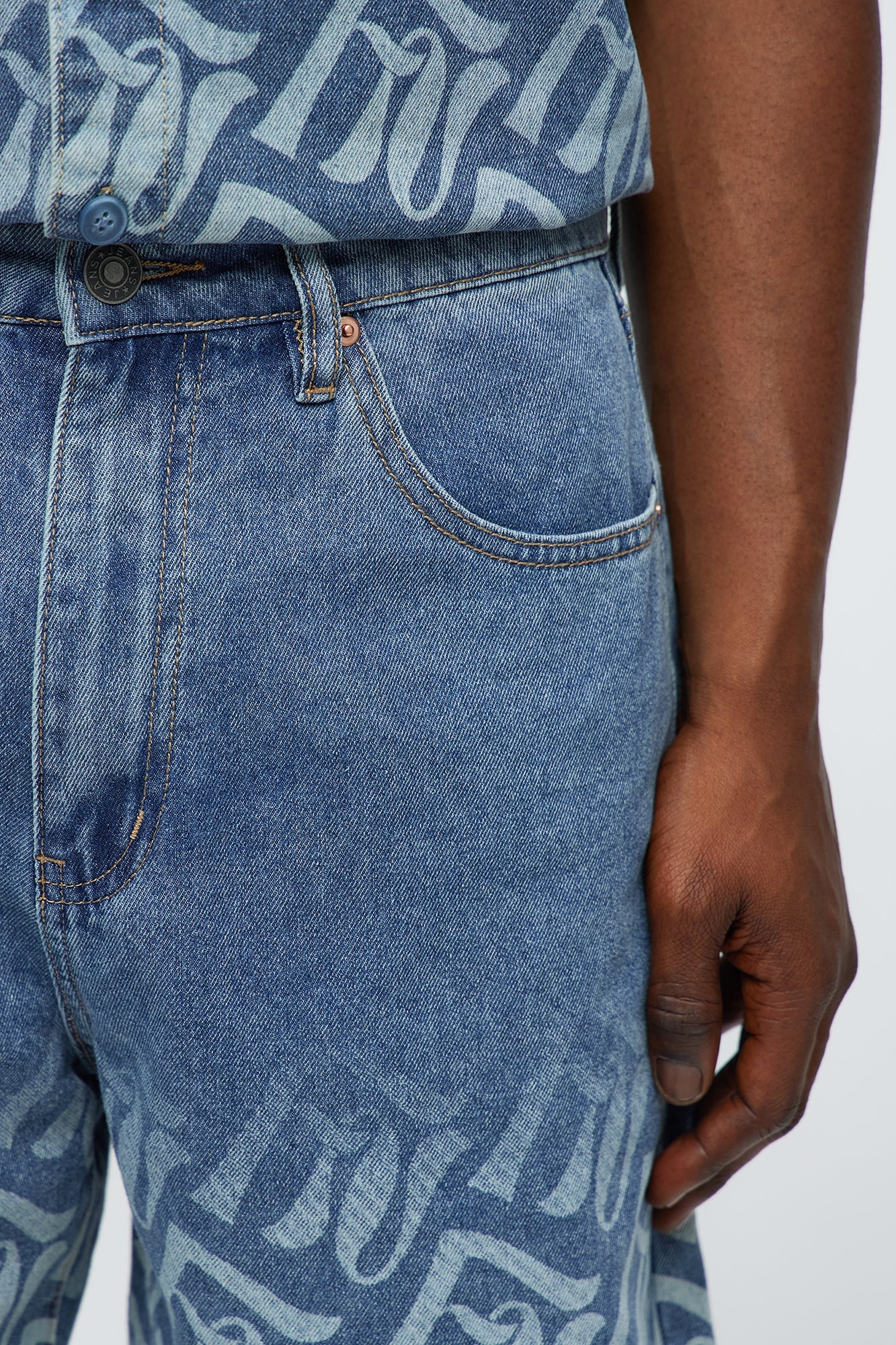 Relaxed Chateau Monogram Denim Shorts - Light Blue Wash