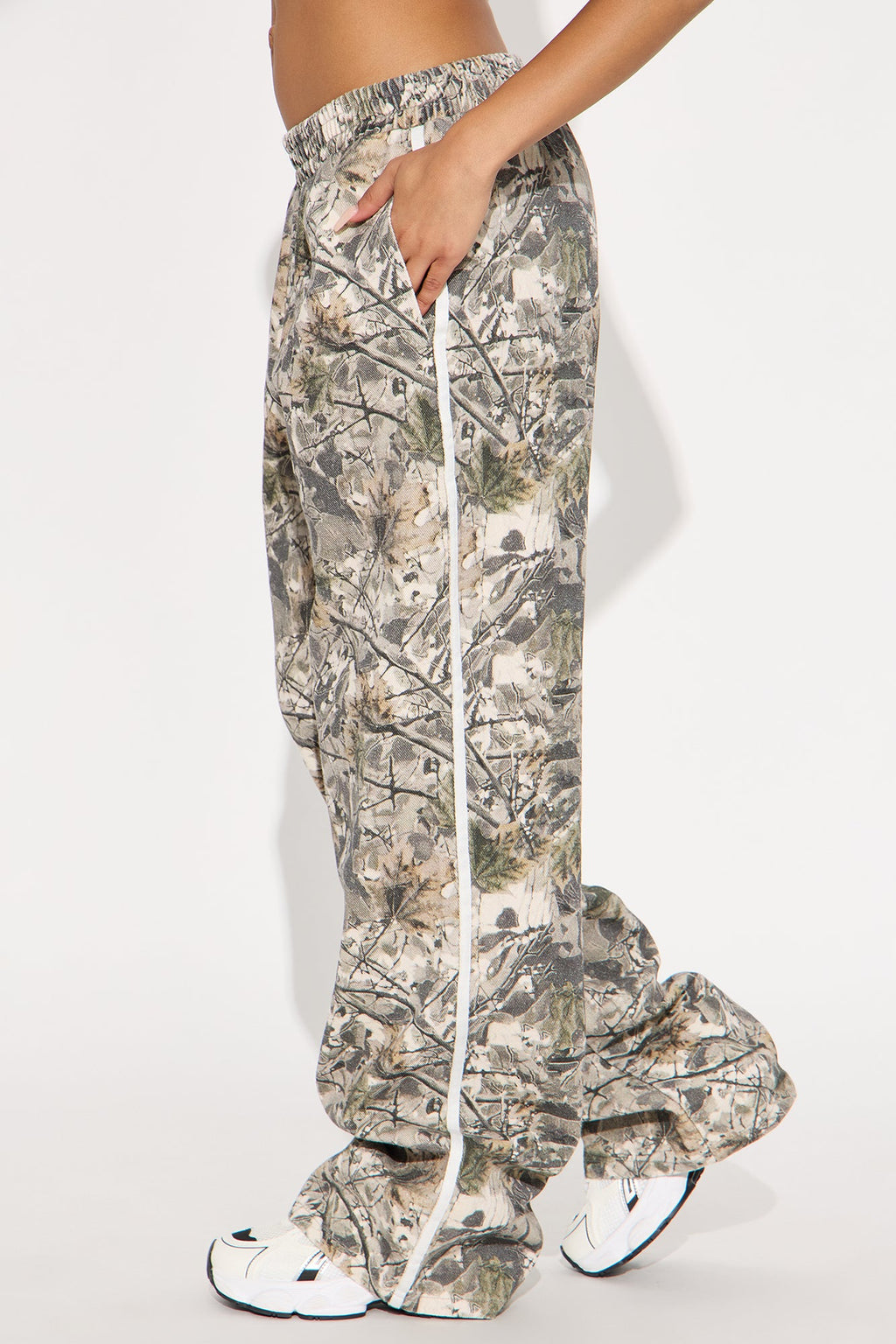 Not In Sight Camo Wide Leg Pant - Camouflage
