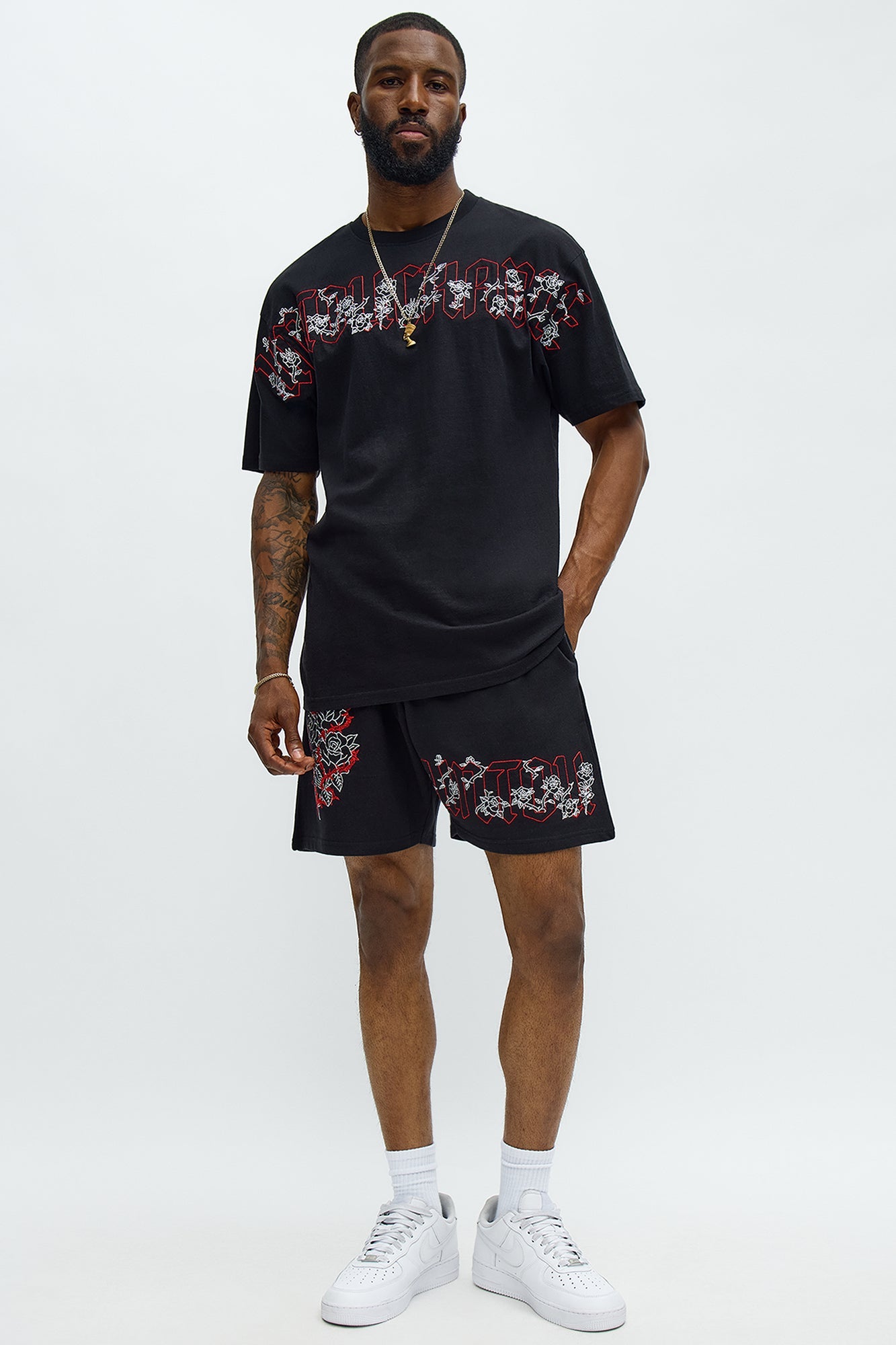 Rose Bundle Short Sleeve Tee - Black