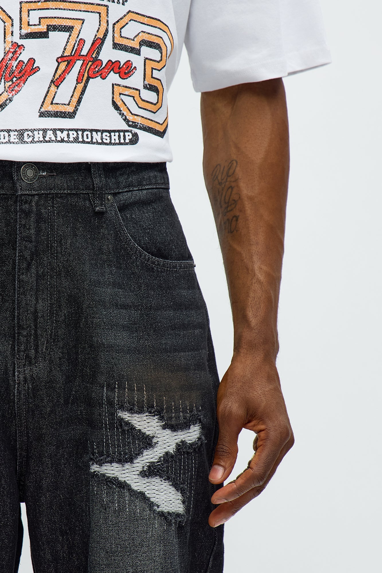 Baggy Vandal Stitch Distressed Jeans - Black Wash