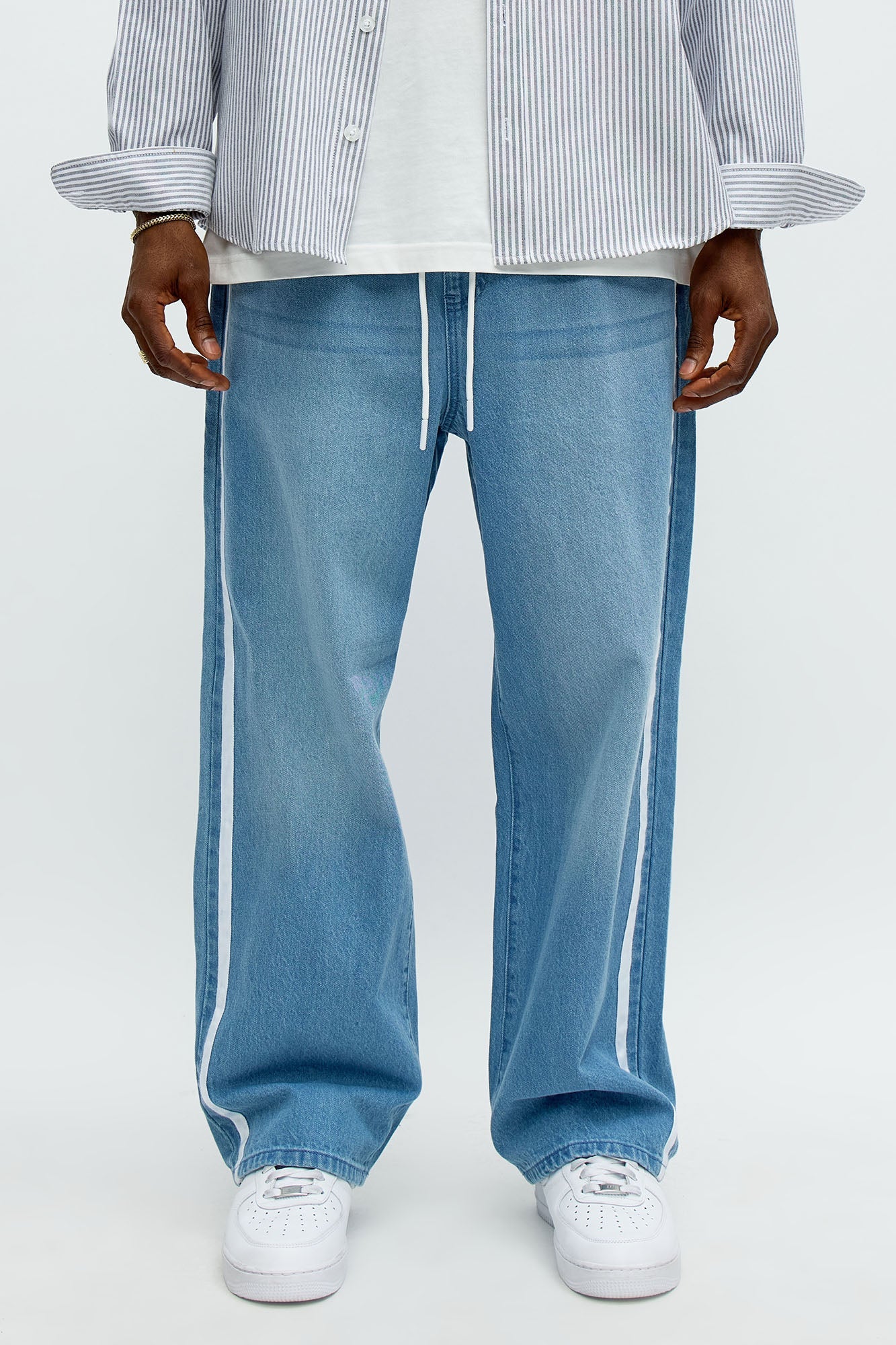 Running These Streets Baggy Jeans - Light Blue Wash