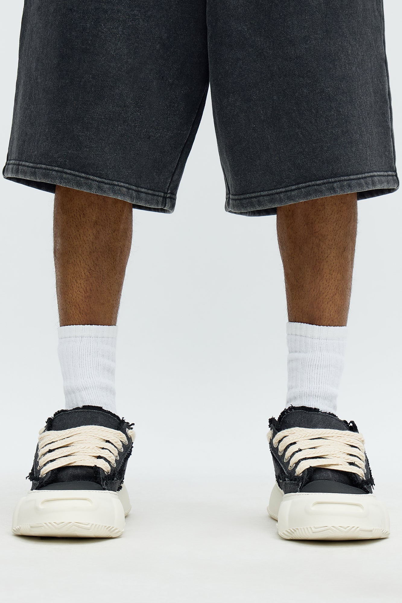 Bold Step Canvas Chunky Low Sneaker - Black/White