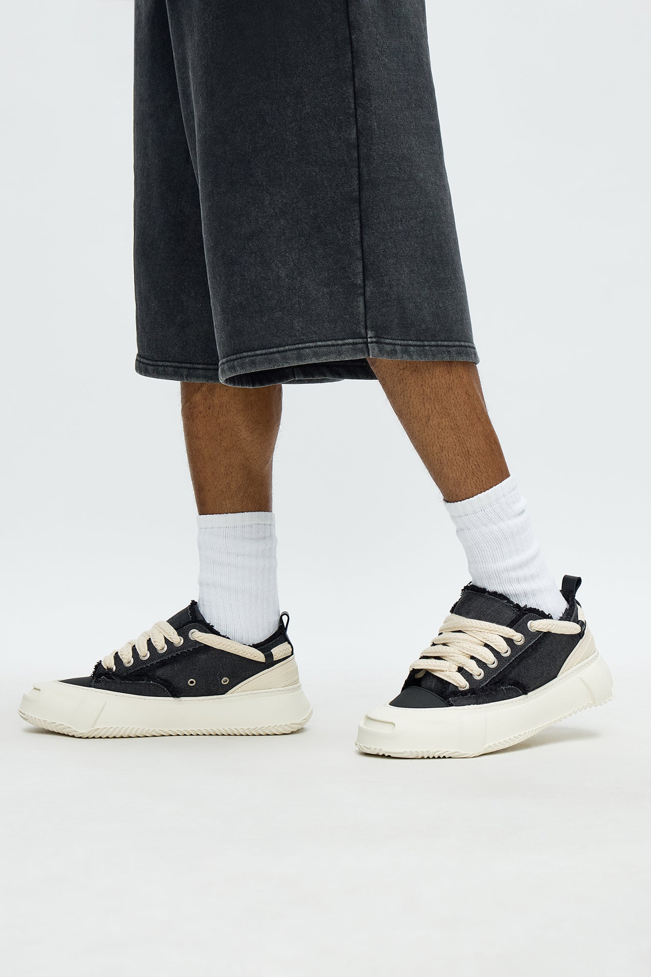 Bold Step Canvas Chunky Low Sneaker - Black/White