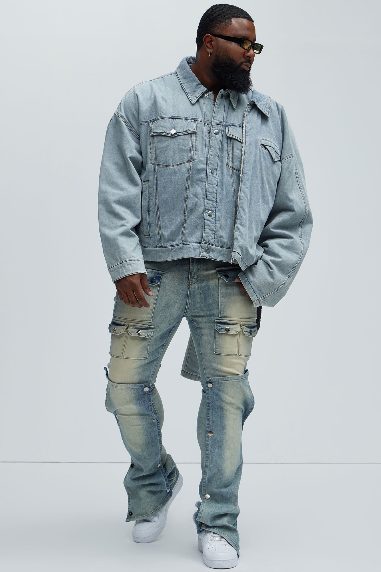 Utility Snap Pockets Flare Jeans - Light Wash