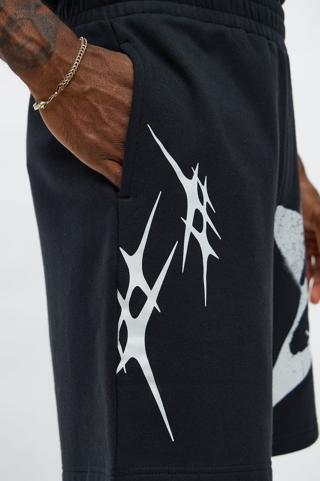 Angel Star 666 Sweatshort - Black