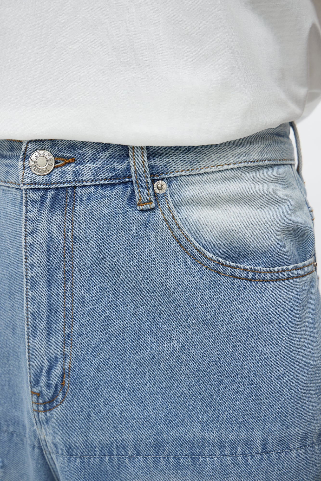 Baggy Busy In These Streets Destroyed Jeans - Light Blue Wash