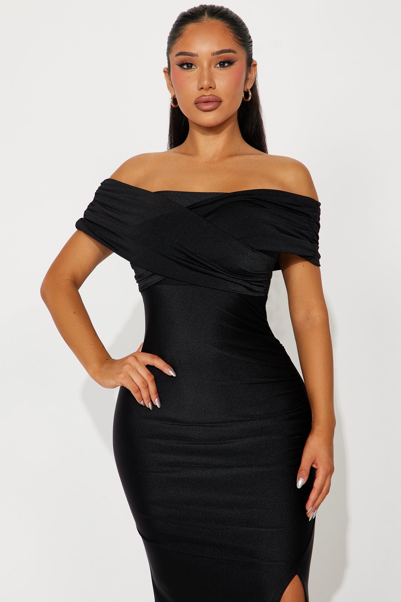 Ignore The Romance Maxi Dress - Black