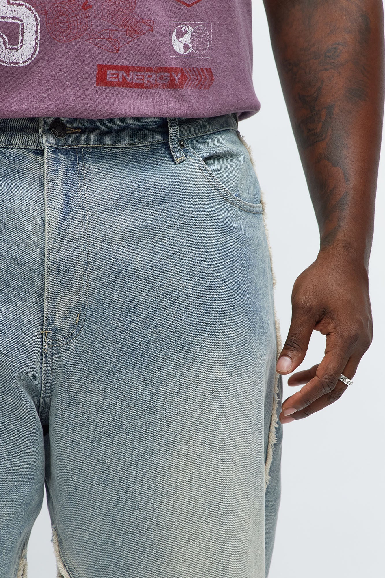 Relaxed Straight Lowkey That Fray Jeans - Vintage Blue Wash