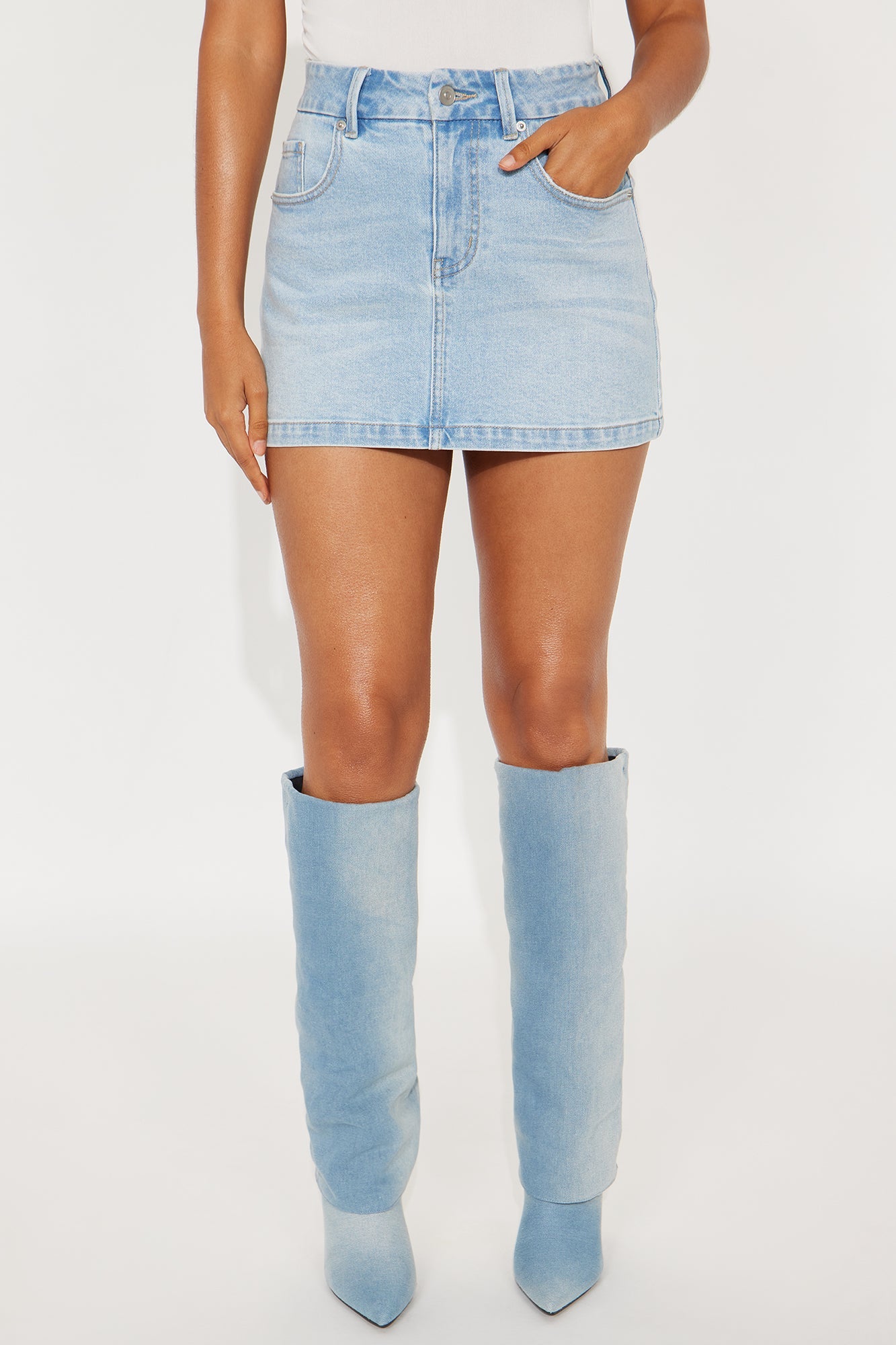 Harper Denim Mini Skirt - Light Wash