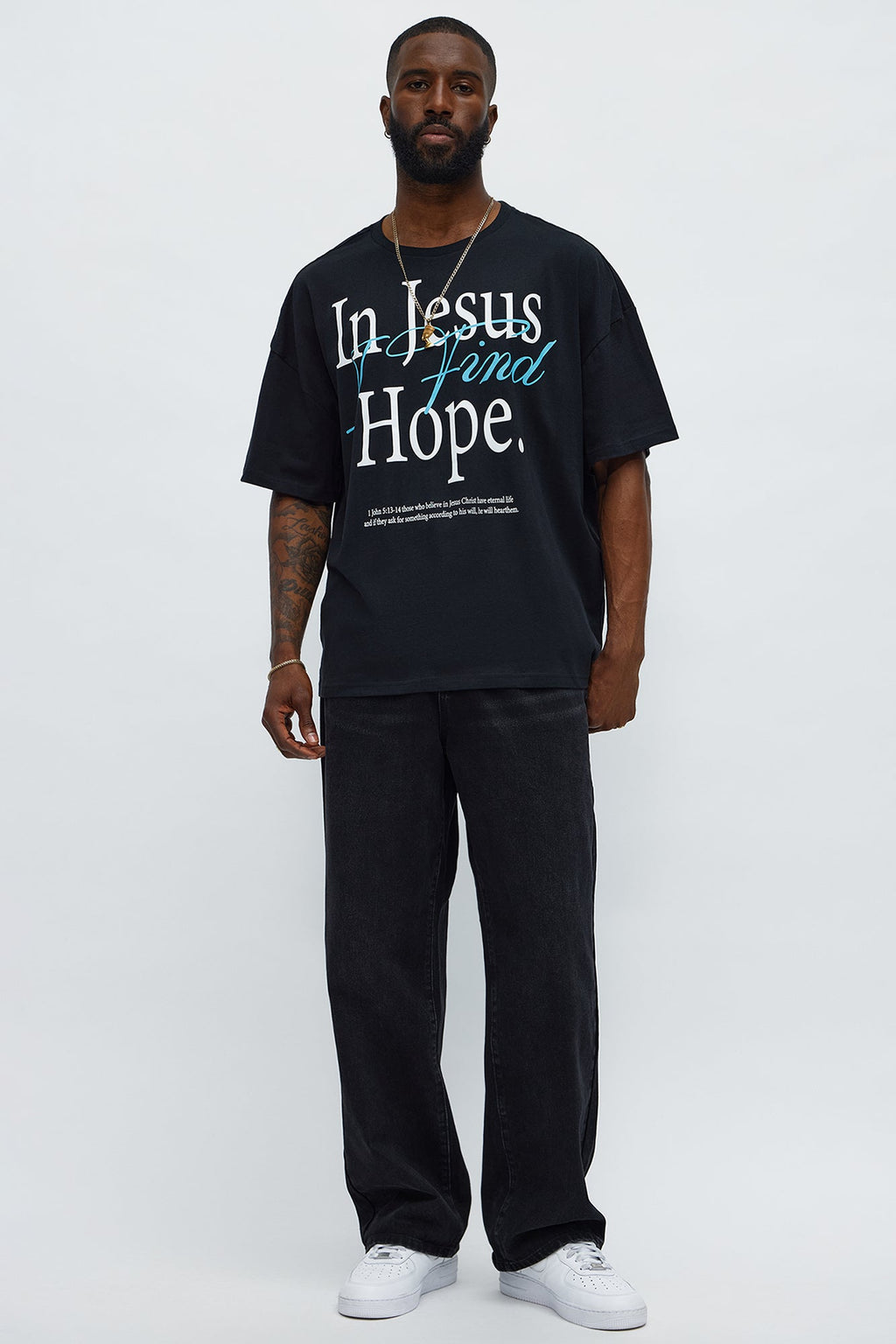 In Jesus I Find Hope Oversized Short Sleeve Tee - Black