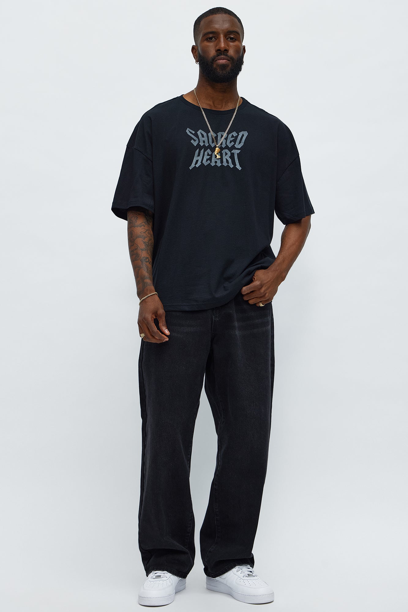 Sacred Heart Oversized Short Sleeve Tee - Black