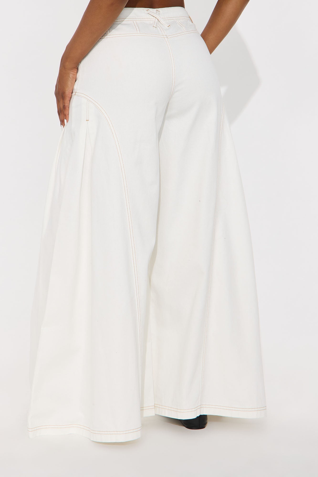Alicante Wide Leg Jeans - White