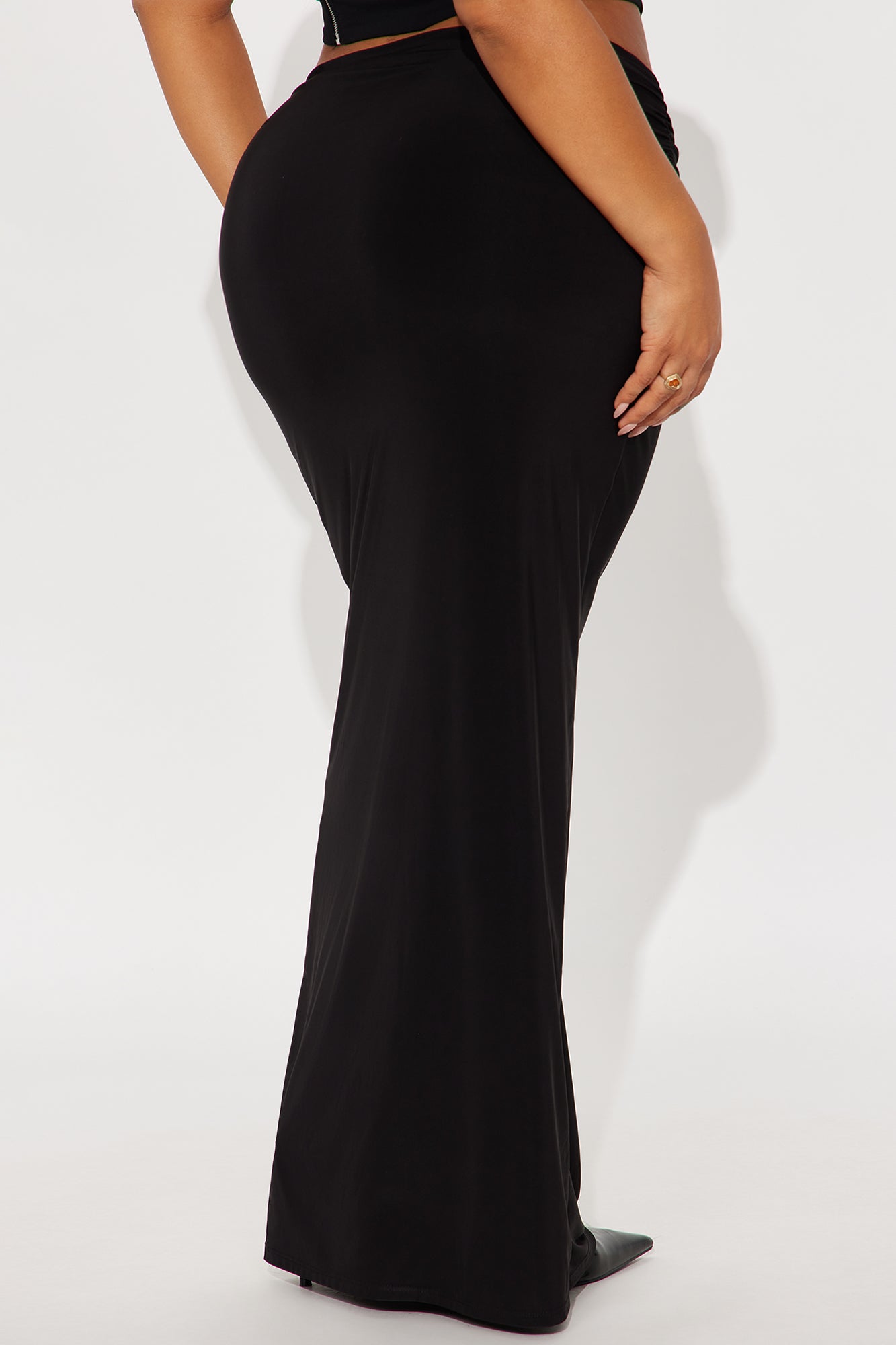Alessandra Ruched Bodycon Maxi Skirt - Black